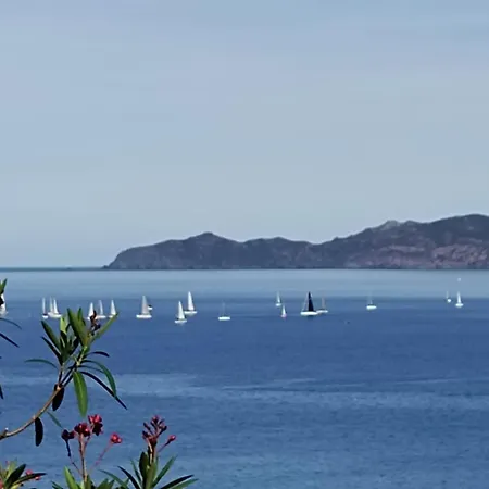 Mareviglioso Fronte Mare Sea Front דירה