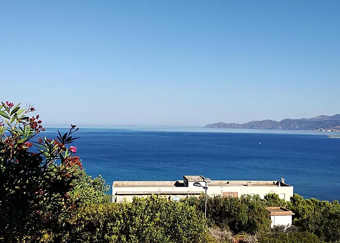 Mareviglioso Fronte Mare Sea Front Apartment Magomadas