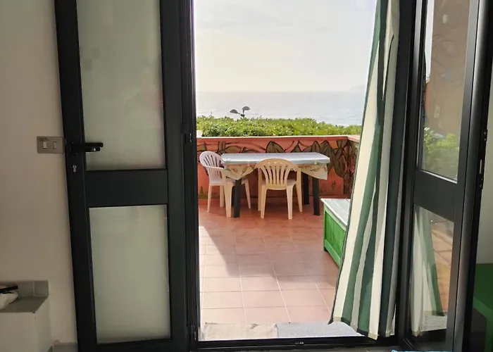 Mareviglioso Fronte Mare Sea Front Apartment Magomadas